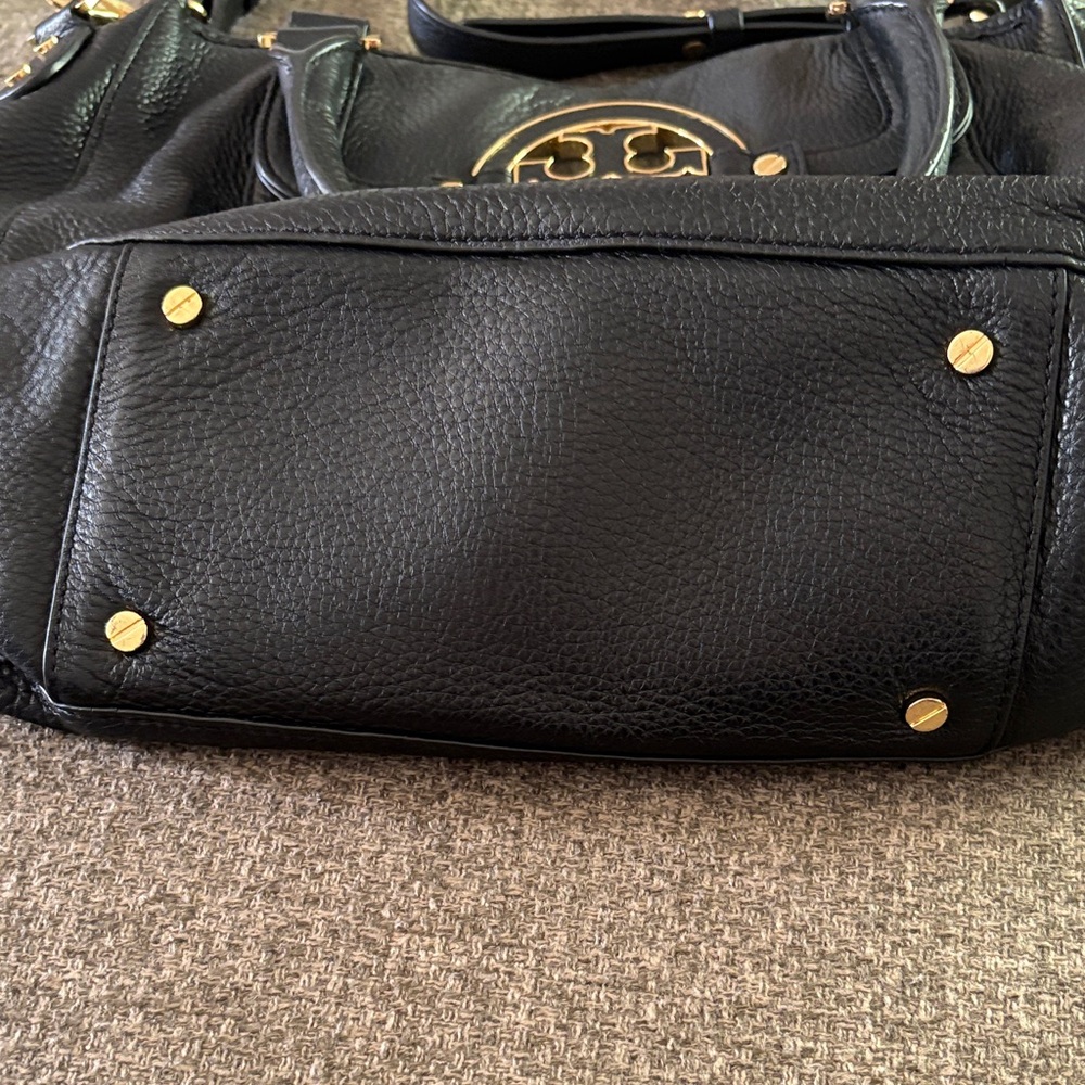 Tory Burch Black Leather Shoulder Bag - Picture 3 of 10